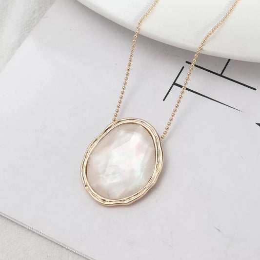 Gemstone Necklace - Pearl White